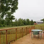 Kemping Roulottes Et Son Kota Grill Sauna Bucilly