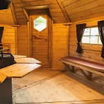 Kemping Roulottes Et Son Kota Grill Sauna *