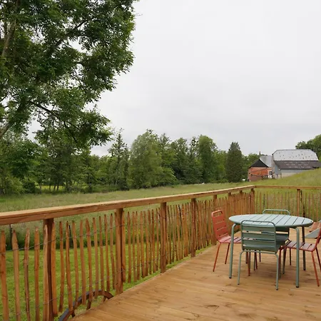 مكان تخييم Roulottes Et Son Kota Grill Sauna Bucilly