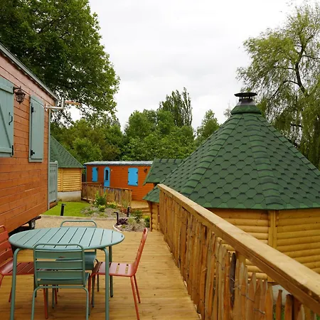 Roulottes Et Son Kota Grill Sauna مكان تخييم *