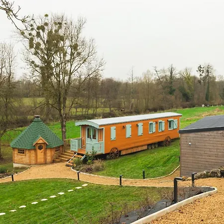 Roulottes Et Son Kota Grill Sauna Bucilly