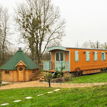 Roulottes Et Son Kota Grill Sauna Camping