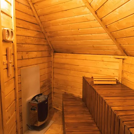 مكان تخييم Roulottes Et Son Kota Grill Sauna *